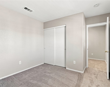 8713 Majestic Pine Avenue - Photo Thumbnail 24