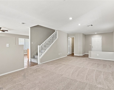 8713 Majestic Pine Avenue - Photo Thumbnail 6