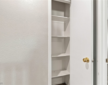 8713 Majestic Pine Avenue - Photo Thumbnail 23
