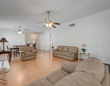 5001 Cedar Lawn Way - Photo Thumbnail 21