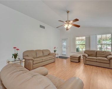 5001 Cedar Lawn Way - Photo Thumbnail 19