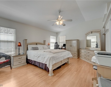 5001 Cedar Lawn Way - Photo Thumbnail 23