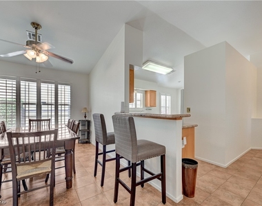 5001 Cedar Lawn Way - Photo Thumbnail 12