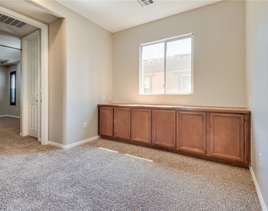2305 Aragon Canyon Street - Photo Thumbnail 16
