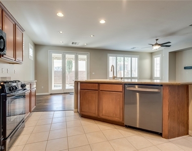 2305 Aragon Canyon Street - Photo Thumbnail 12