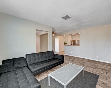 1720 E Carson Avenue - Photo Thumbnail 8