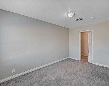 1720 E Carson Avenue - Photo Thumbnail 22