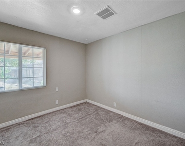 1720 E Carson Avenue - Photo Thumbnail 27