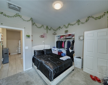 2659 Glen Valley Avenue - Photo Thumbnail 7