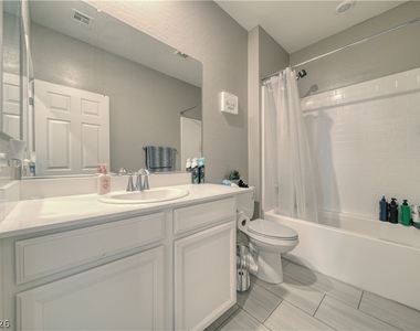 2659 Glen Valley Avenue - Photo Thumbnail 9