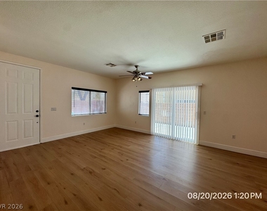 6317 Beige Bluff Street - Photo Thumbnail 3