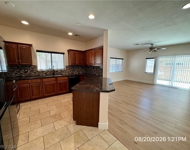 6317 Beige Bluff Street - Photo Thumbnail 6