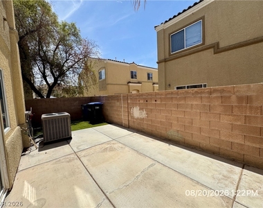 6317 Beige Bluff Street - Photo Thumbnail 11