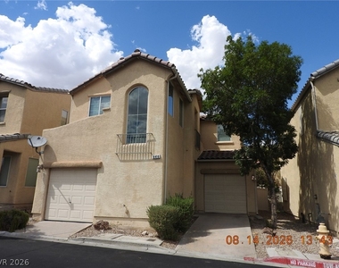 8416 Viansa Loma Avenue - Photo Thumbnail 1