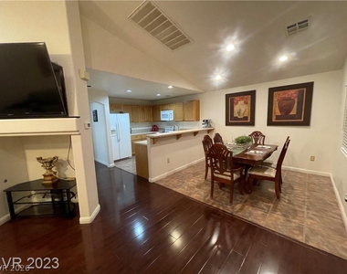 9174 Red Currant Avenue - Photo Thumbnail 3