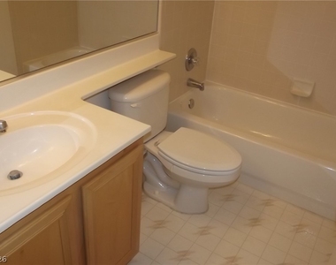 1776 Franklin Chase Te Terrace - Photo Thumbnail 5