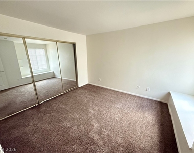 3145 Flamingo Road - Photo Thumbnail 22