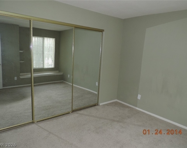 3145 Flamingo Road - Photo Thumbnail 2