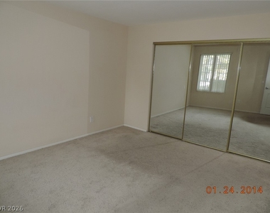 3145 Flamingo Road - Photo Thumbnail 14
