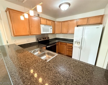 3145 Flamingo Road - Photo Thumbnail 25