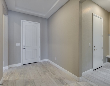 11822 Spadari Court - Photo Thumbnail 2