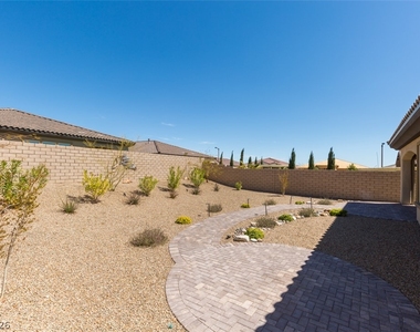 11822 Spadari Court - Photo Thumbnail 21
