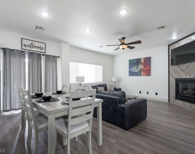 3154 E Eldorado Lane - Photo Thumbnail 10