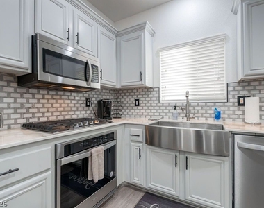 3154 E Eldorado Lane - Photo Thumbnail 21