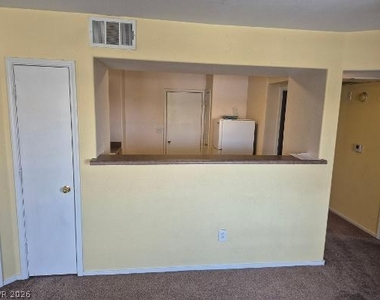 7255 W Sunset Road - Photo Thumbnail 11