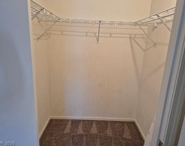 7255 W Sunset Road - Photo Thumbnail 13