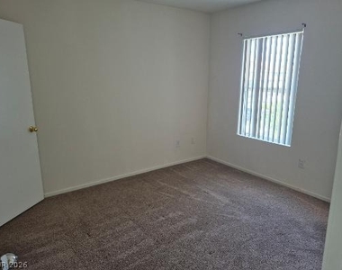 7255 W Sunset Road - Photo Thumbnail 2