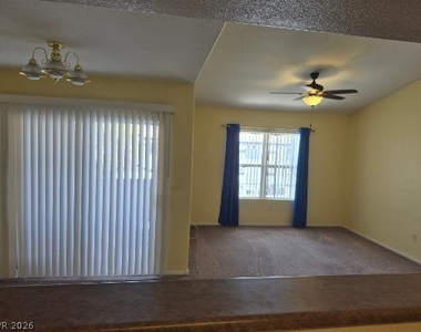 7255 W Sunset Road - Photo Thumbnail 6