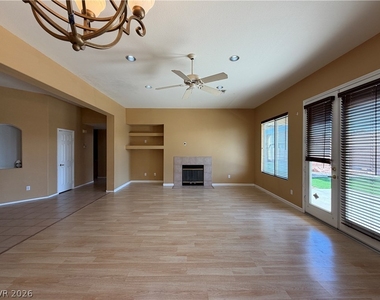 3632 Snowy Pines Street - Photo Thumbnail 2