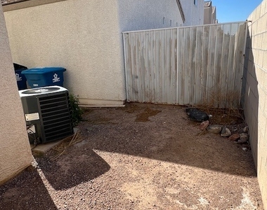 9981 Fine Fern Street - Photo Thumbnail 18