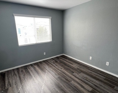 9981 Fine Fern Street - Photo Thumbnail 16