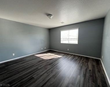 9981 Fine Fern Street - Photo Thumbnail 10