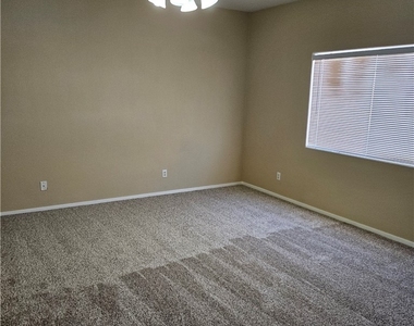 6900 Indian Chief Drive - Photo Thumbnail 7