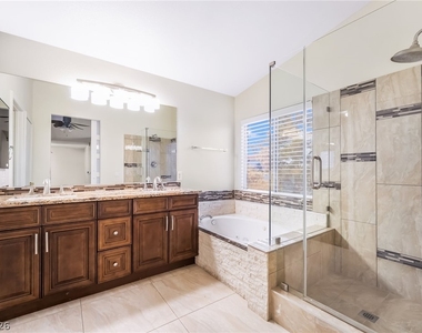 5905 Crumbling Ridge Street - Photo Thumbnail 17