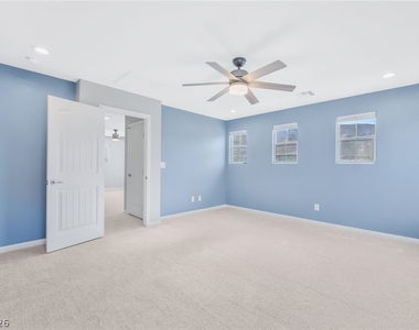 6097 Honeysuckle Ridge Street - Photo Thumbnail 12