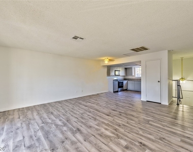 2201 Mars Avenue - Photo Thumbnail 11
