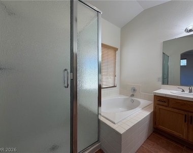 9720 Polo Circle - Photo Thumbnail 17
