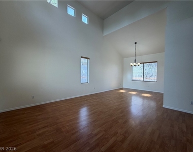 9720 Polo Circle - Photo Thumbnail 3