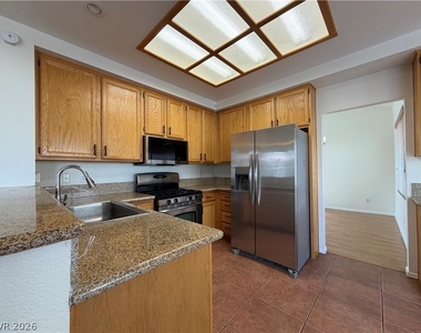 9720 Polo Circle - Photo Thumbnail 8