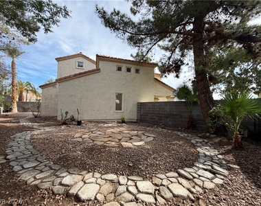 9720 Polo Circle - Photo Thumbnail 26