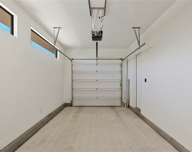 47 Pristine Glen Street - Photo Thumbnail 44