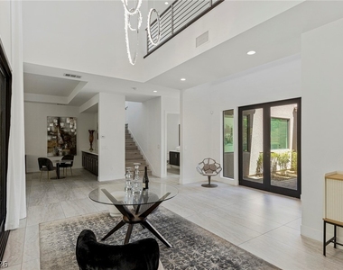 47 Pristine Glen Street - Photo Thumbnail 5