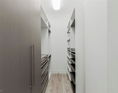 47 Pristine Glen Street - Photo Thumbnail 35