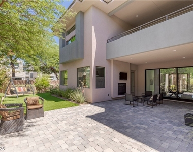 47 Pristine Glen Street - Photo Thumbnail 39
