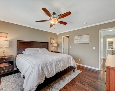 2064 Waverly Circle - Photo Thumbnail 27
