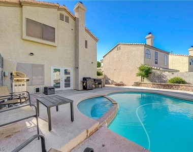 2064 Waverly Circle - Photo Thumbnail 49